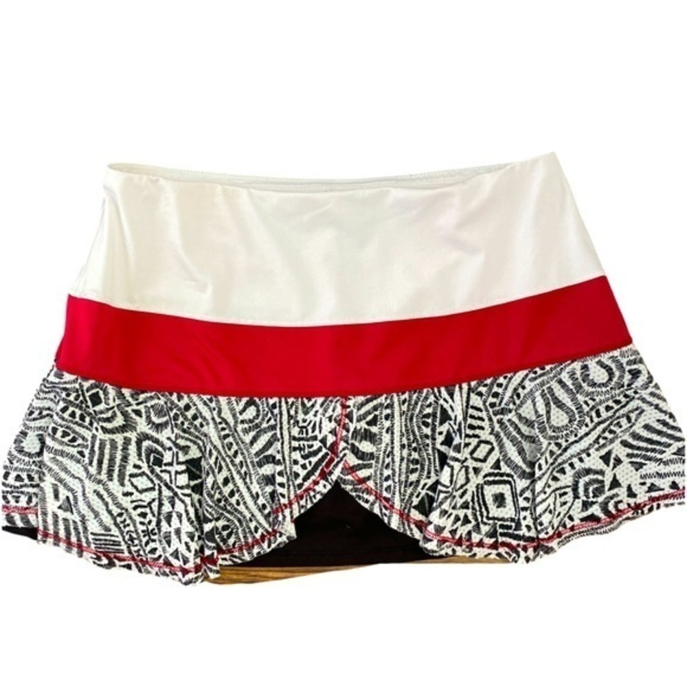 Lucky in Love Aztec Tiered Skort -M white , red black Polyester spandex